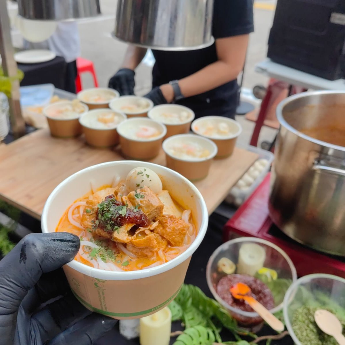 Booth - Fresh Laksa Serving